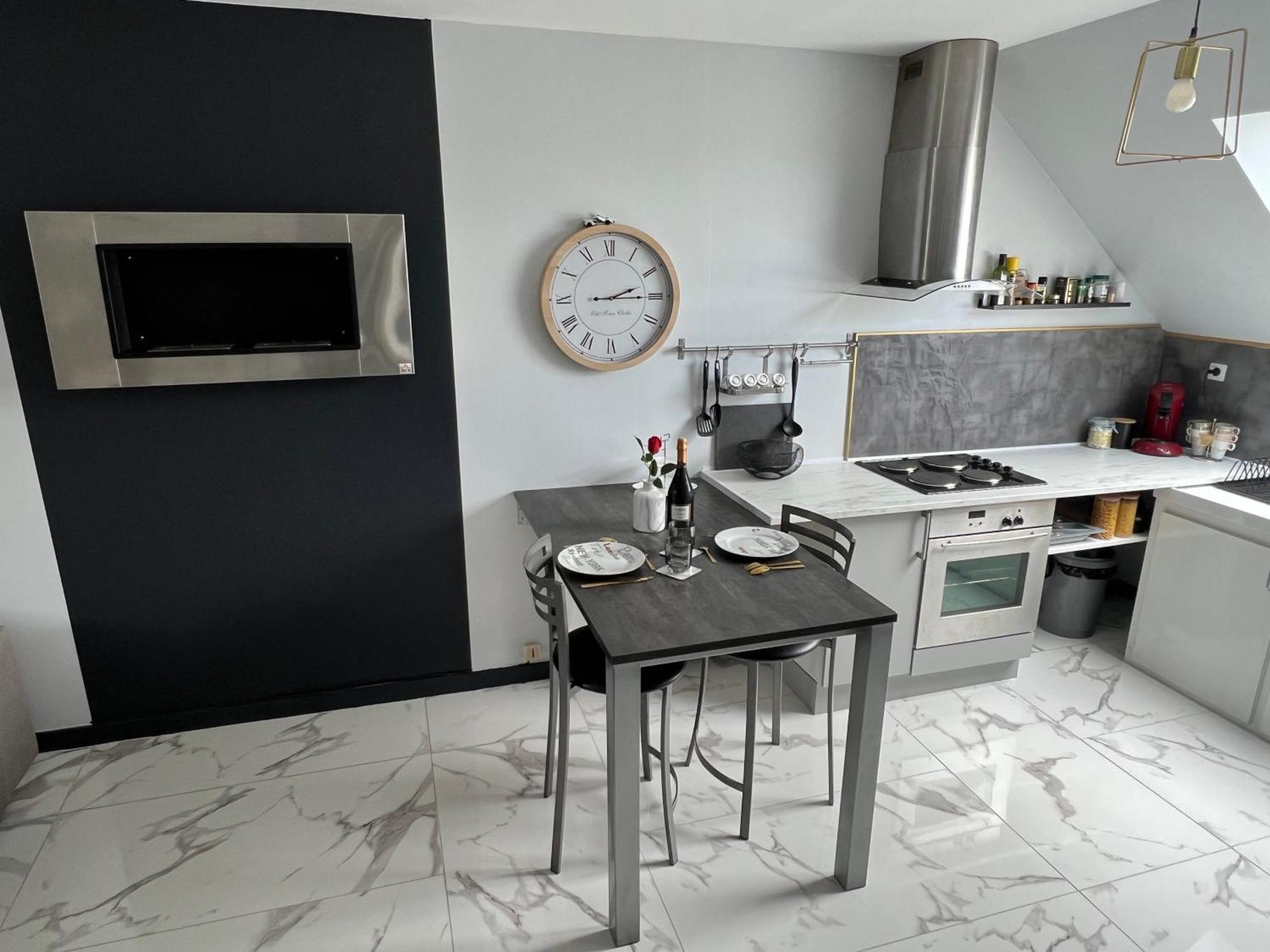 Logement Studio Quintin Bagian luar foto